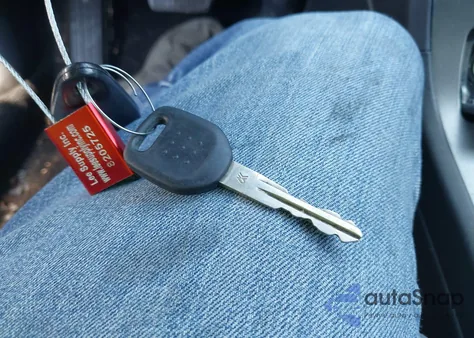 2005 Subaru Impreza Outback Sport Base W/Special Edition from USA, damaged, VIN JF1GG68515H814606